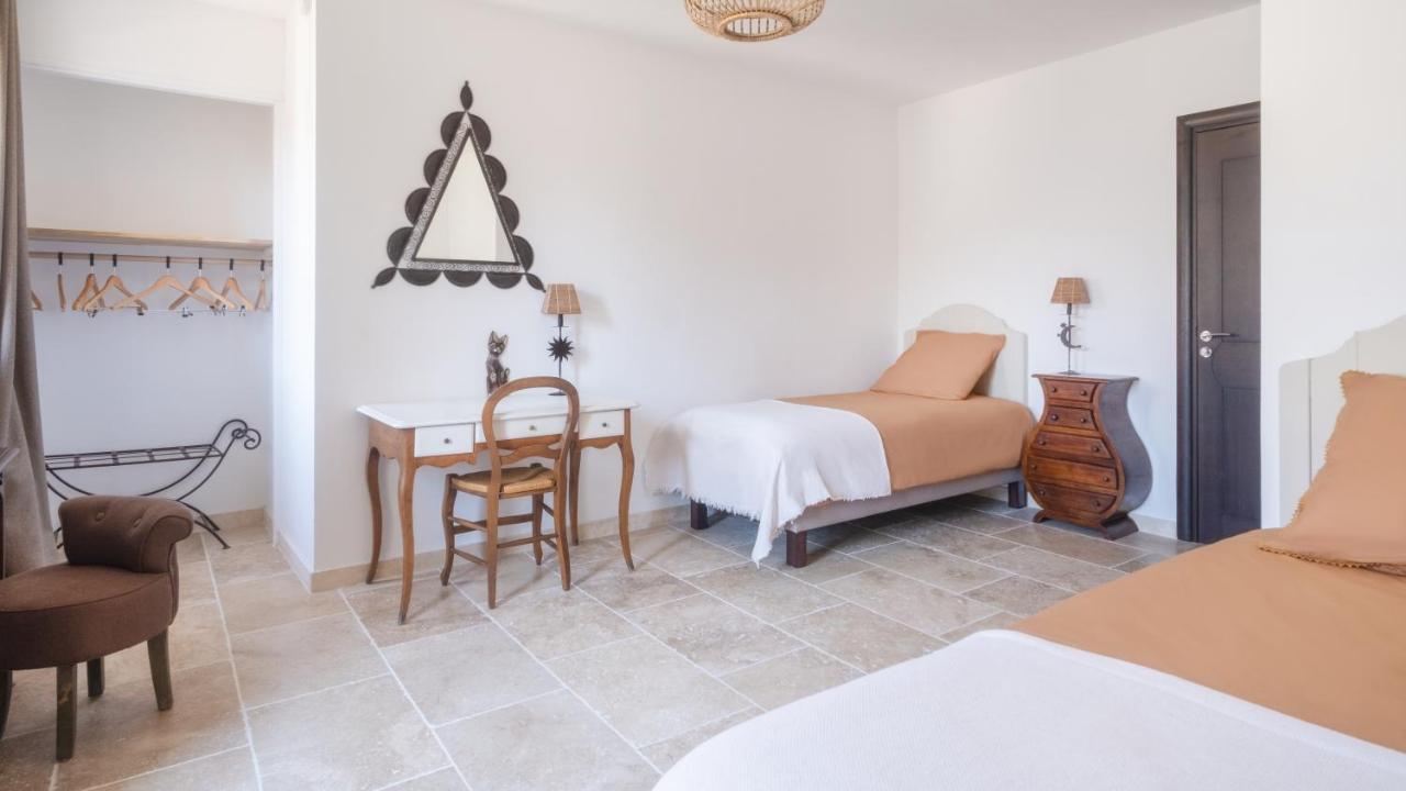 L'Ostal - Maison d'Hôtes Saint-Hilaire-dʼOzilhan Extérieur photo